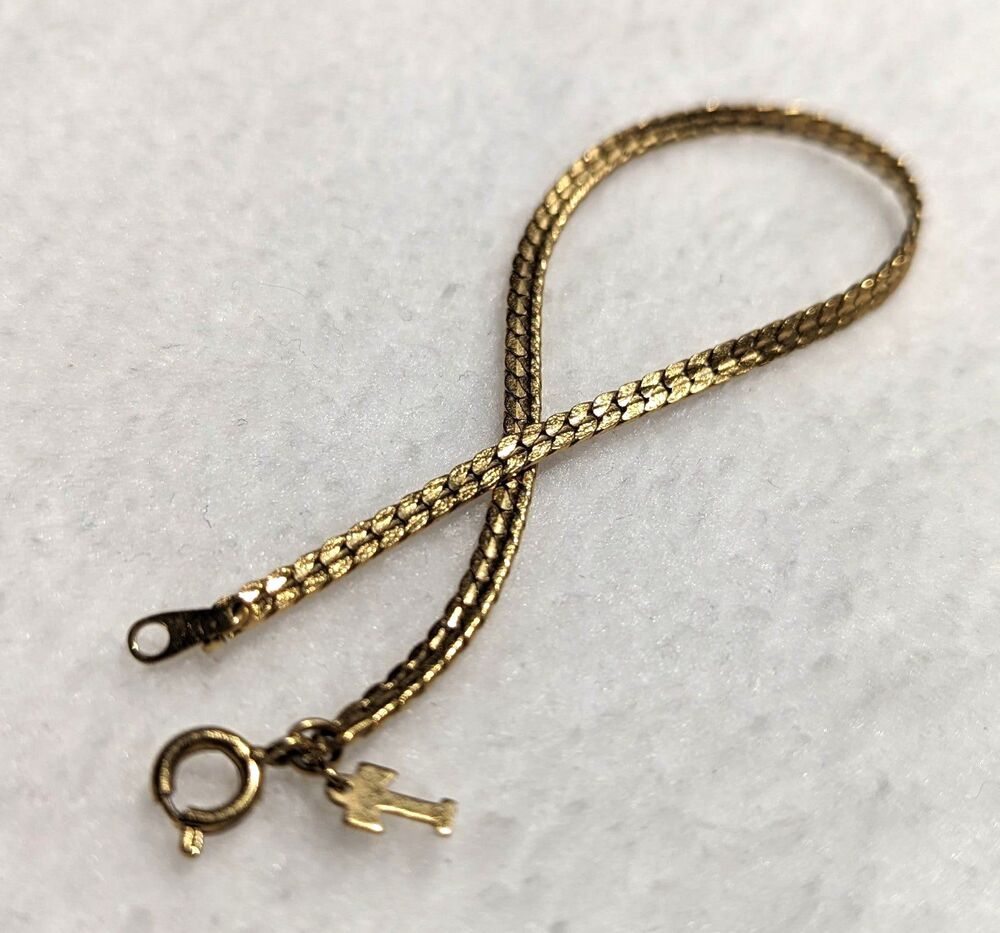 Trifari Gold Tone Flat Chain Bracelet